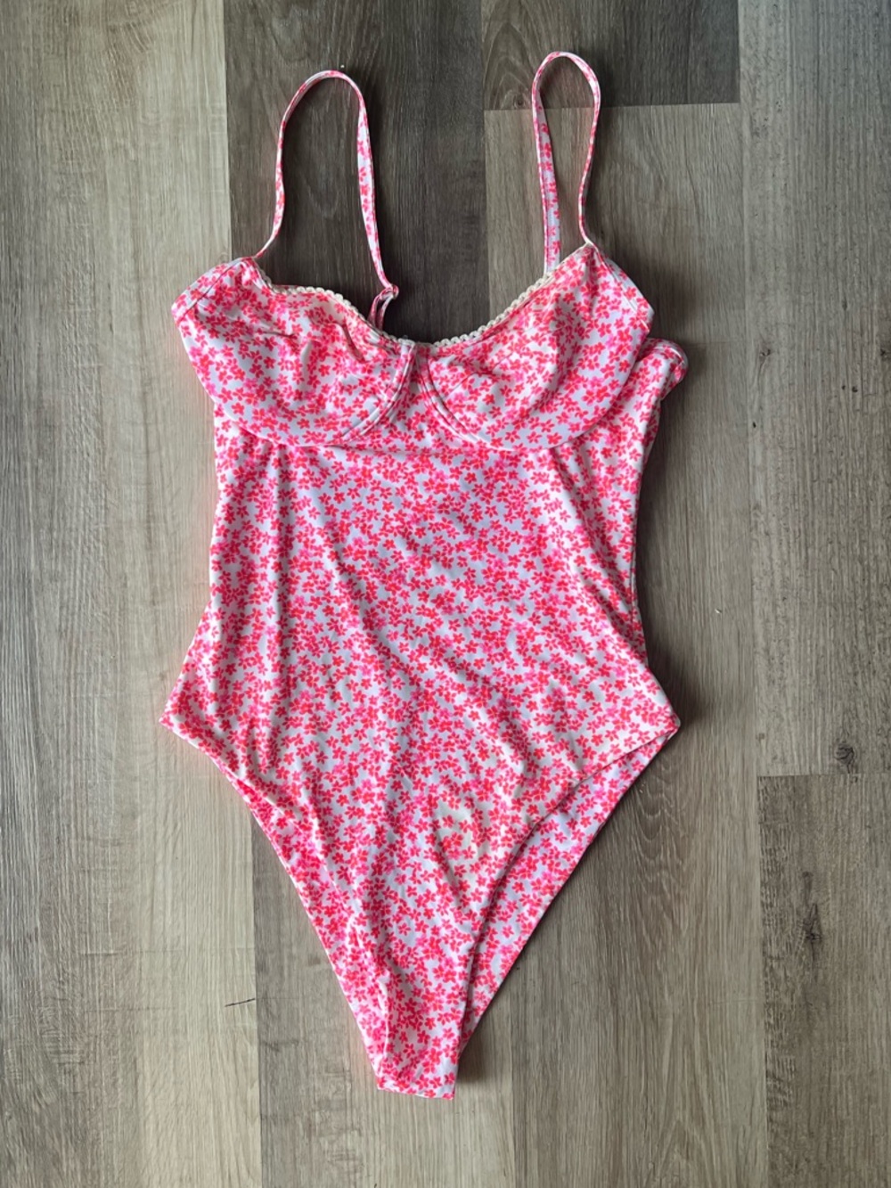 Kulani Kinis Decorative Underwire Cheeky One-Piece Floral size Large - Picture 10 of 11